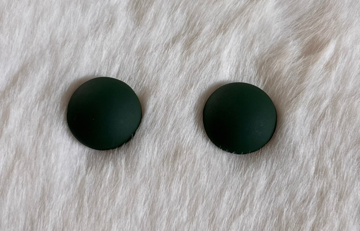 Round Emerald Green Cabs